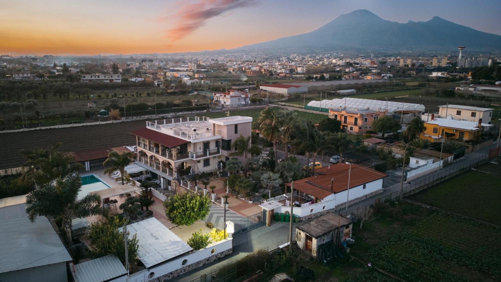 Villa Aurelia Pompei Exterior photo